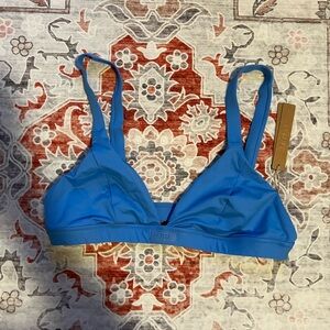 SKIMS TRIANGLE SWIM TOP IN TIDE